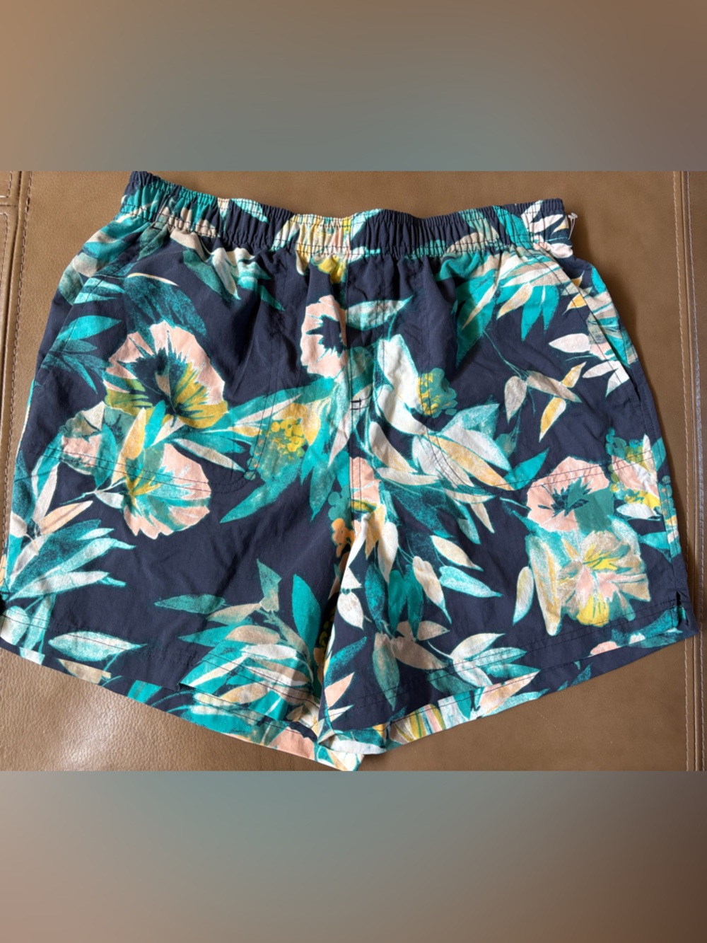 Columbia Navy Floral Elastic-Waist Summer tropical 4inch Shorts - Picture 1 of 6